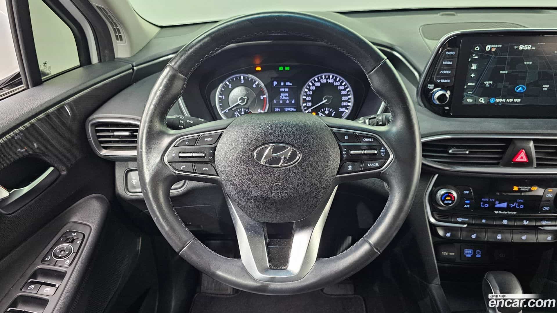 Santafe Hyundai 2018.8-OPTION-019