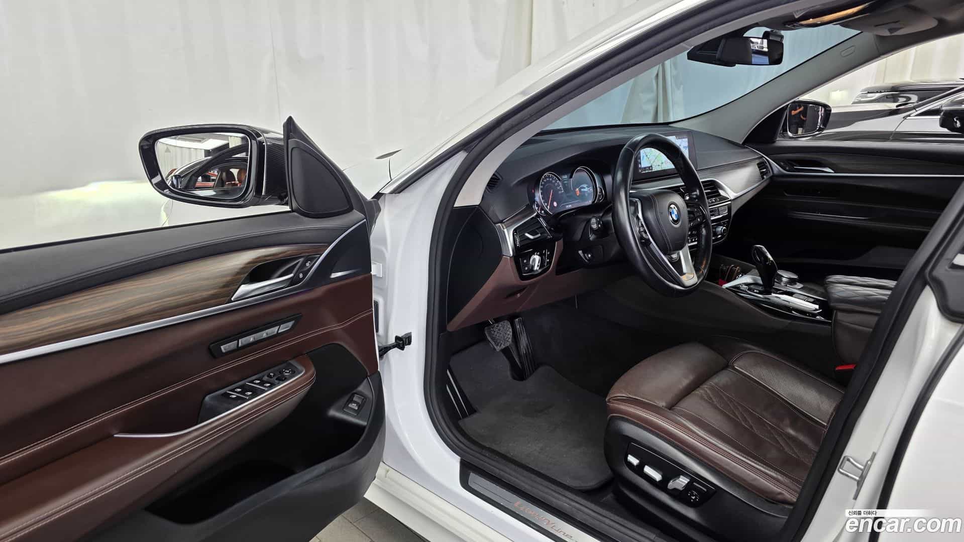 Gran Turismo BMW 2018.2-INNER-010