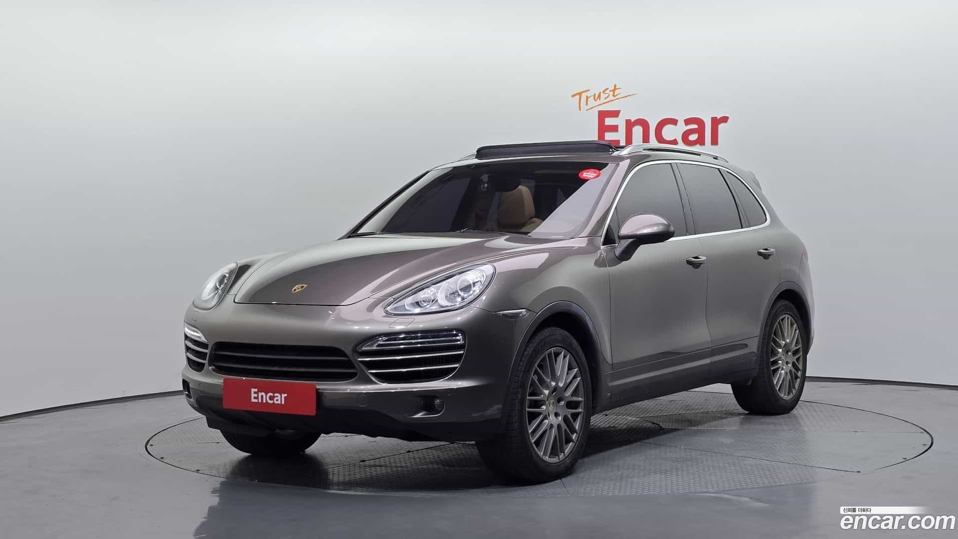 Cayenne Porsche 2013.0-OUTER-001