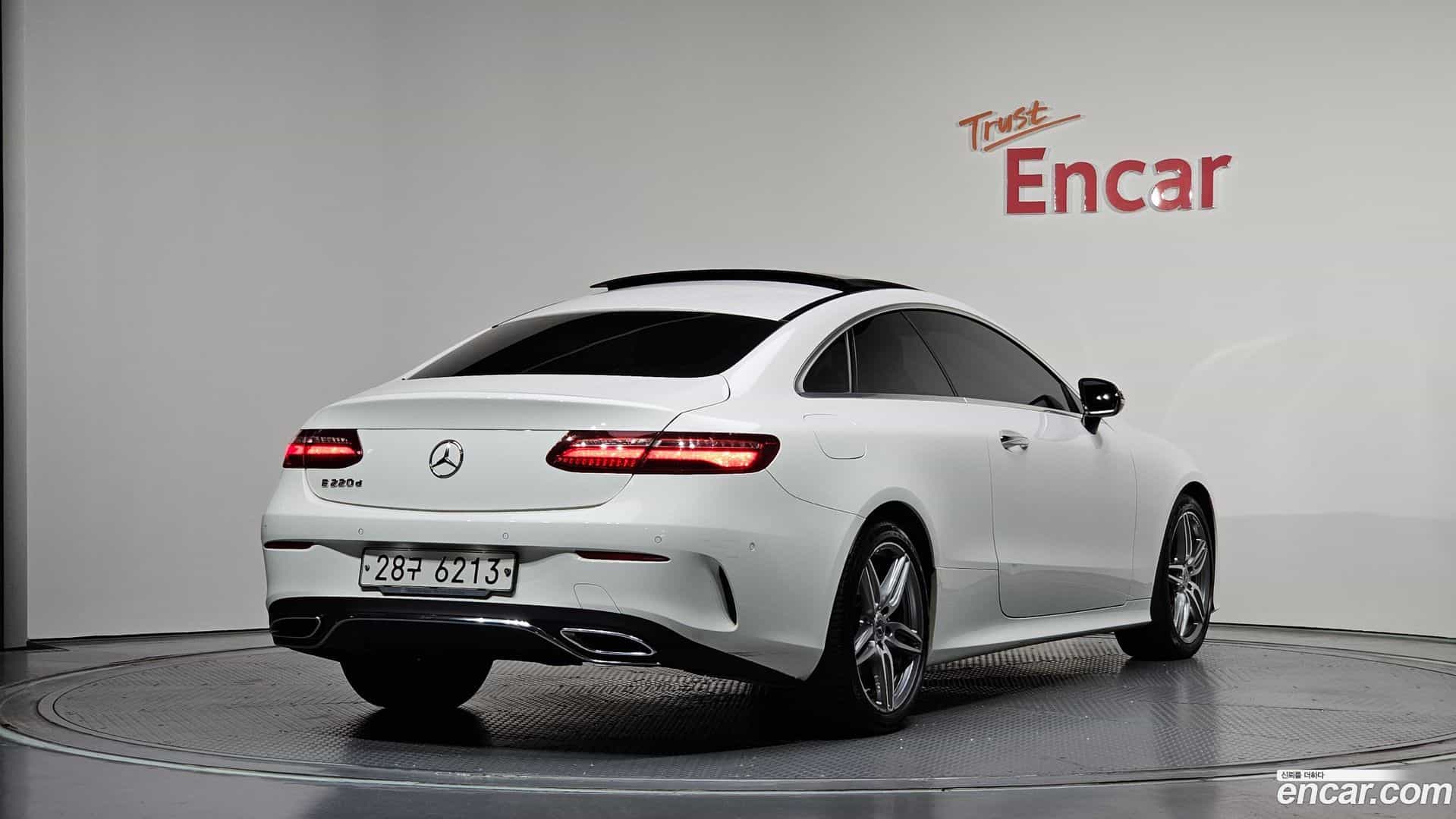 E-Class Mercedes-Benz 2017.6-OUTER-002