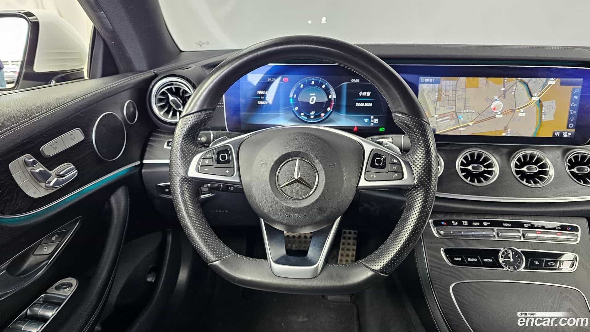 E-Class Mercedes-Benz 2017.6-OPTION-017