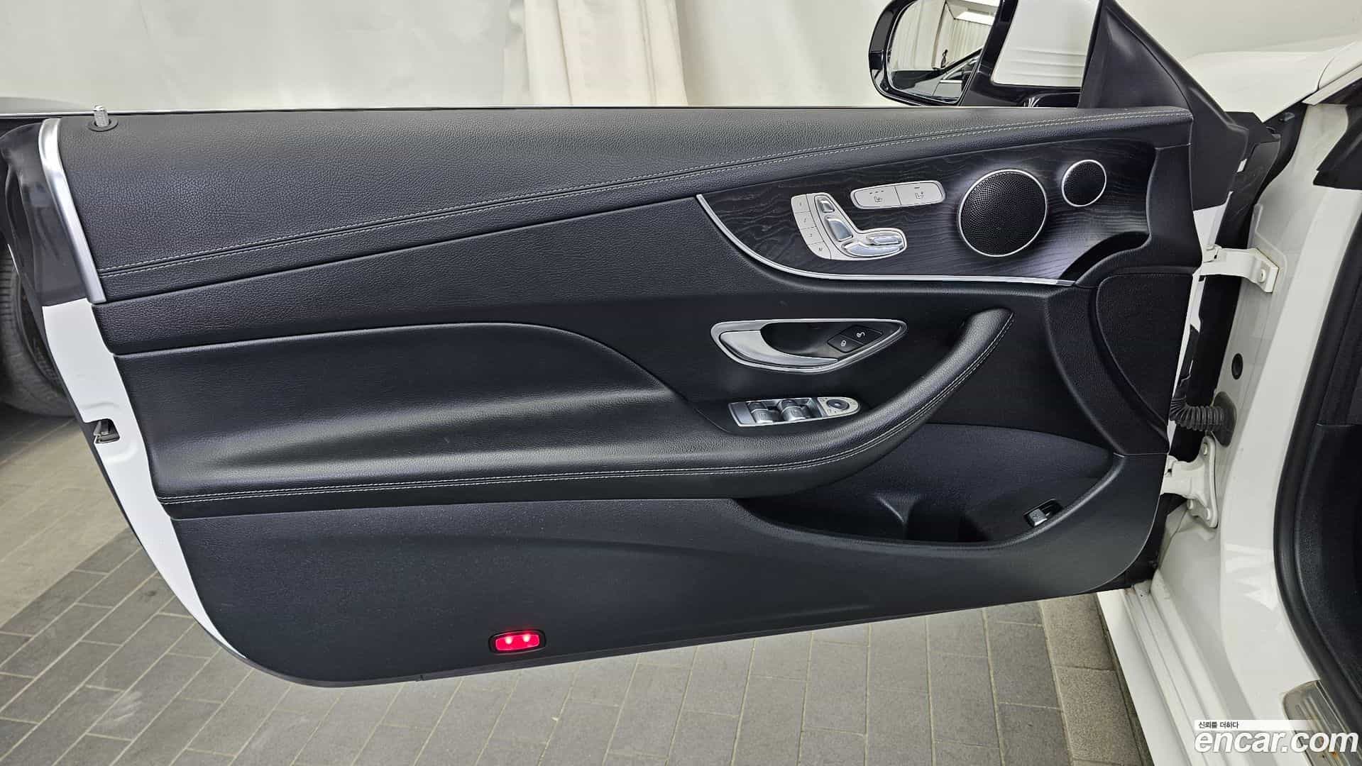 E-Class Mercedes-Benz 2017.6-INNER-034