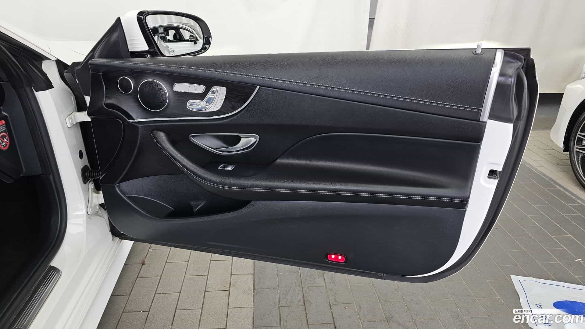 E-Class Mercedes-Benz 2017.6-INNER-035