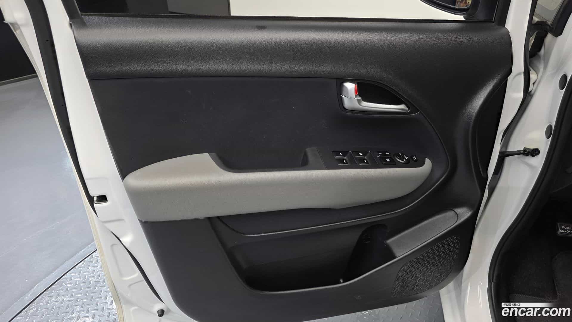 RAY Kia 2023.6-INNER-034