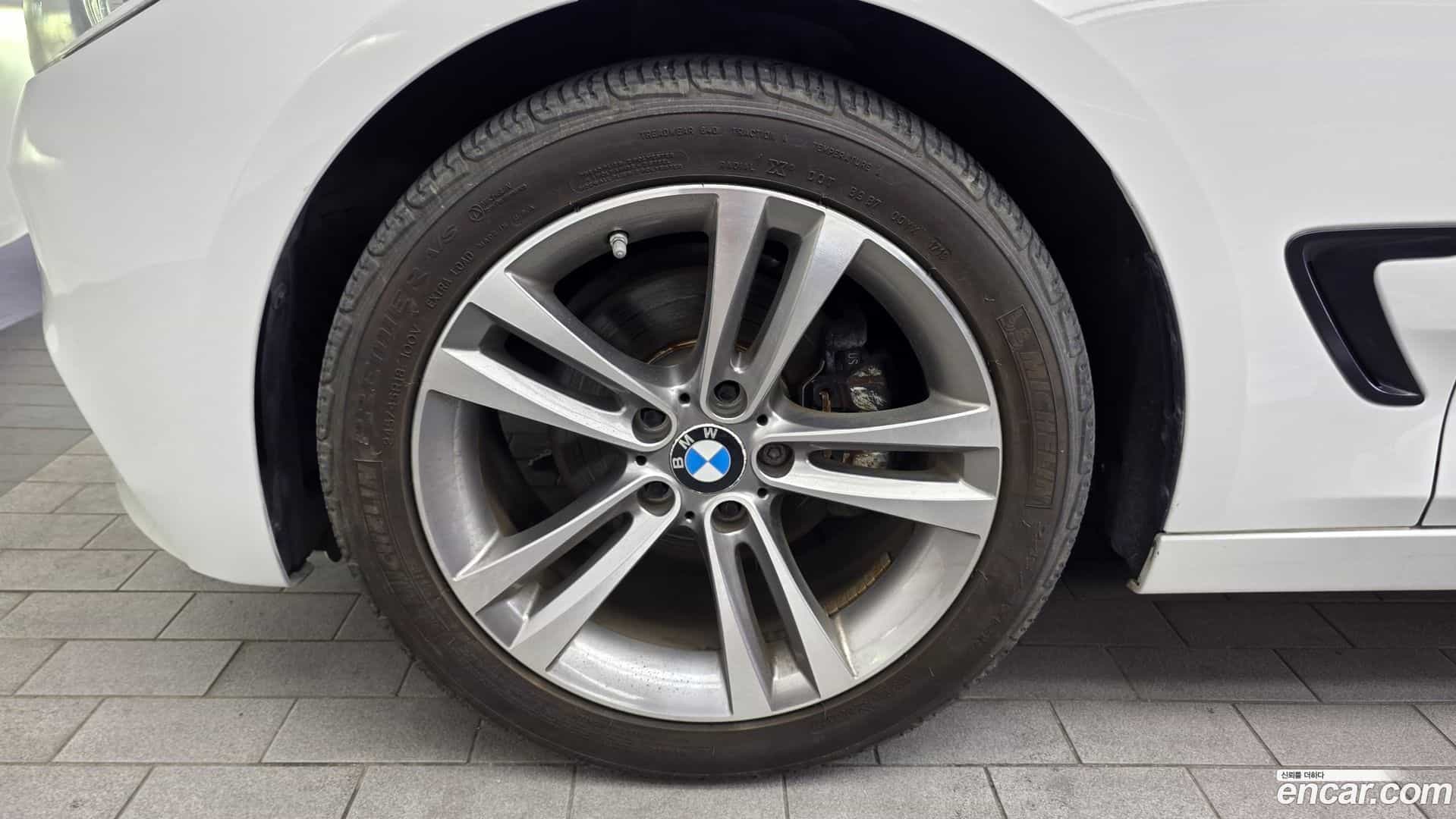 Gran Turismo BMW 2017.9-OUTER-005