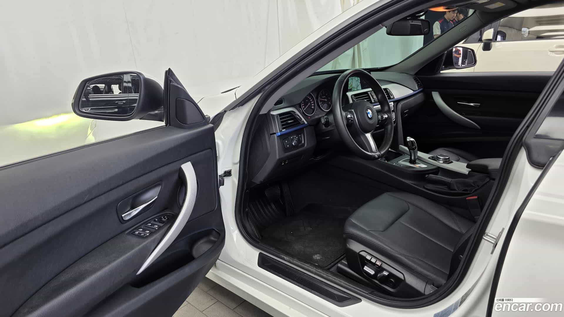 Gran Turismo BMW 2017.9-INNER-010
