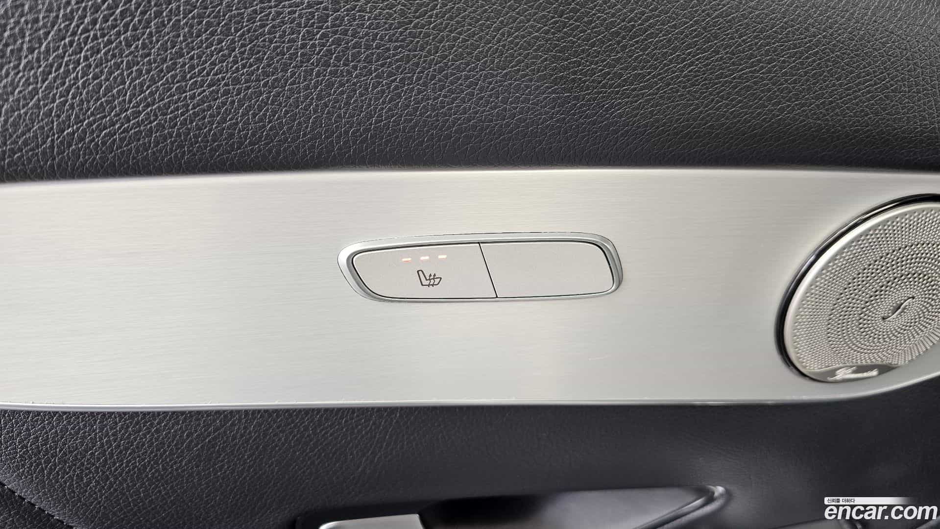 GLC-Class Mercedes-Benz 2020.6-OPTION-023