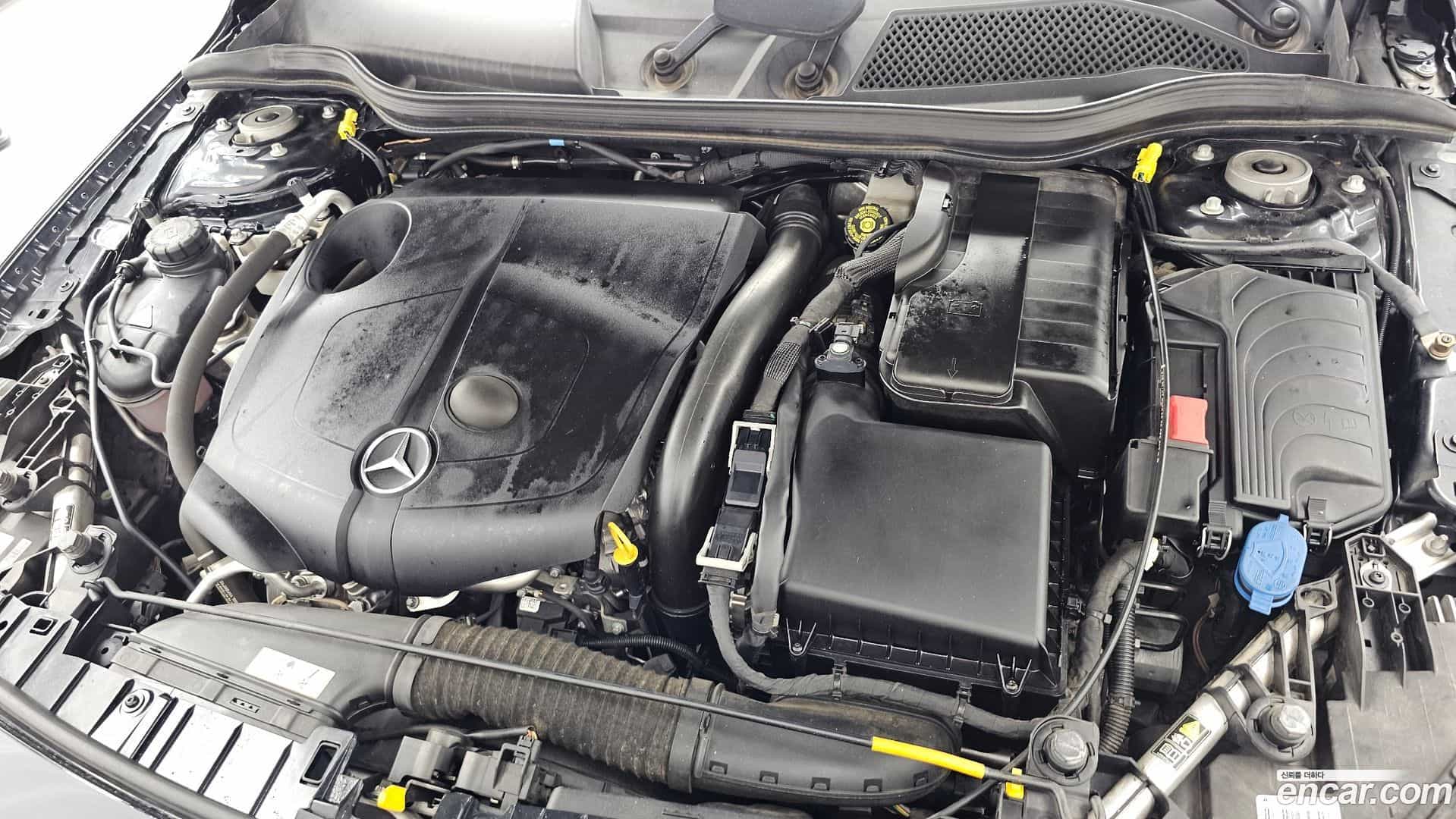 GLA-Class Mercedes-Benz 2016.11-OUTER-006