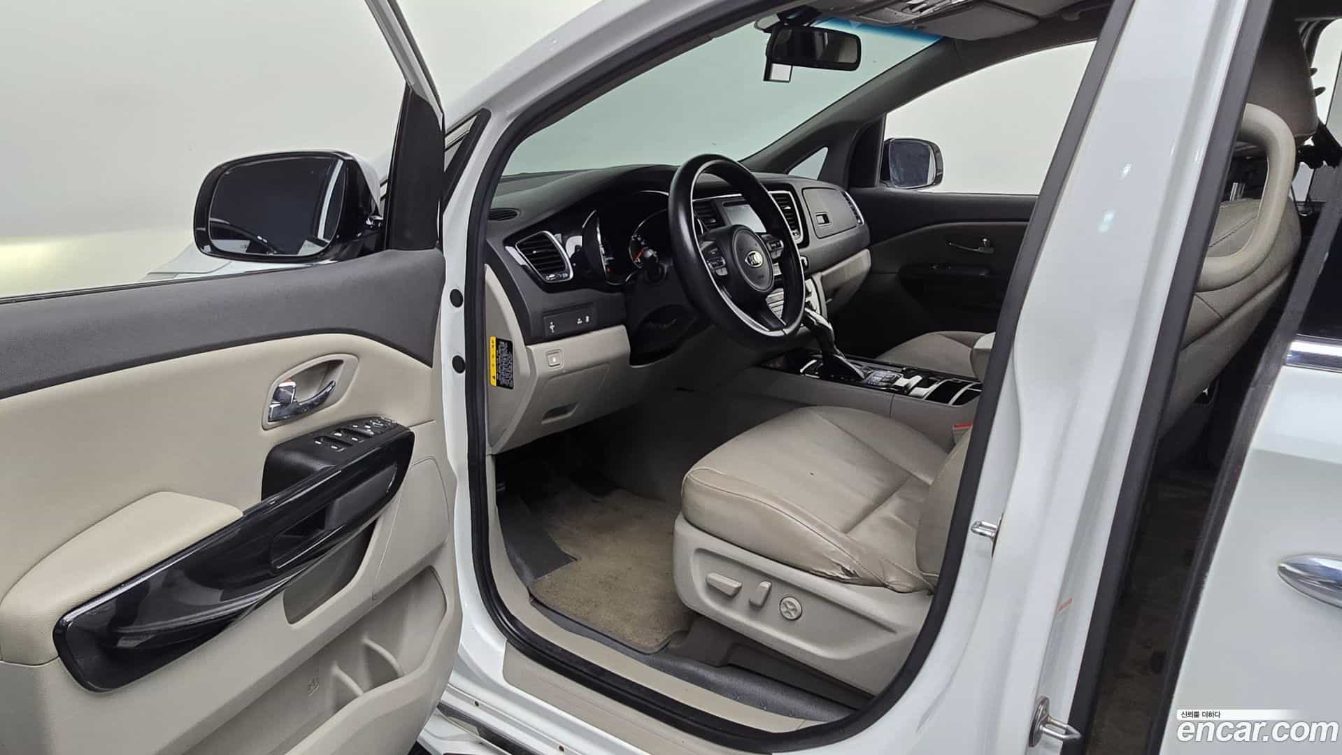 Canival Kia 2017.0-INNER-010
