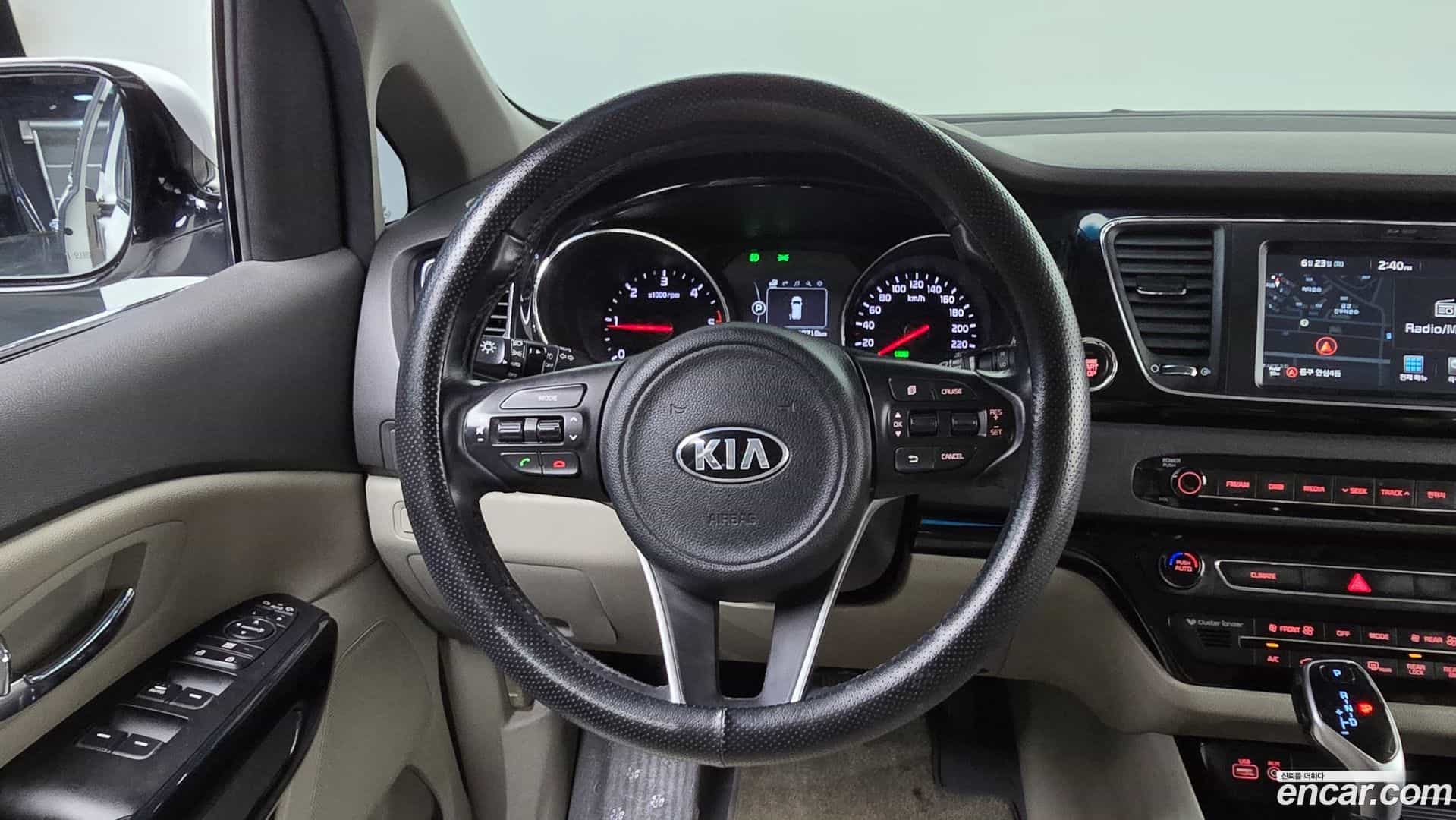 Canival Kia 2017.0-OPTION-017