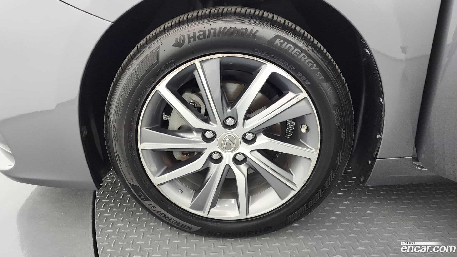 ES Lexus 2017.3-OUTER-005