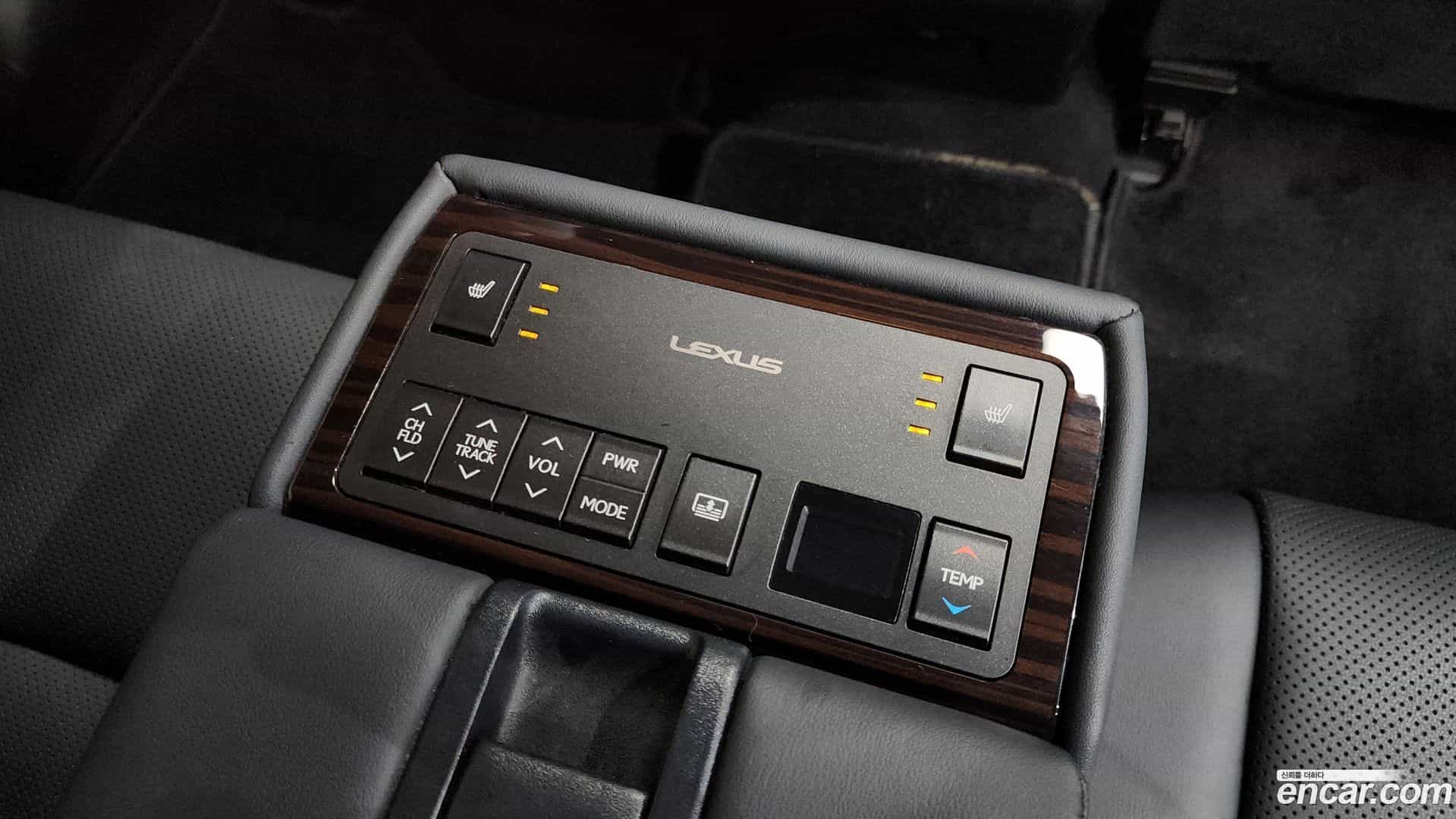 ES Lexus 2017.3-OPTION-019