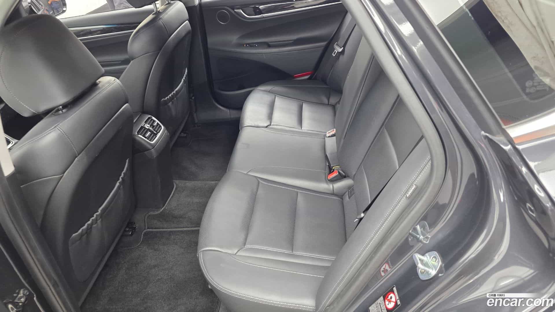 Grandeur Hyundai 2017.0-INNER-036