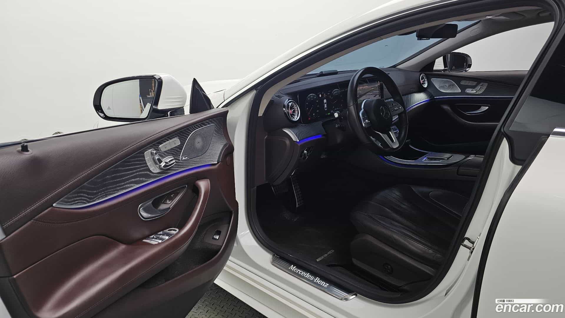 CLS-Class Mercedes-Benz 2021.4-INNER-010