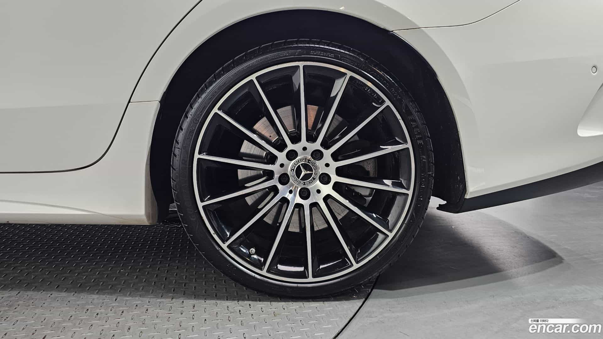 CLS-Class Mercedes-Benz 2021.4-OUTER-031