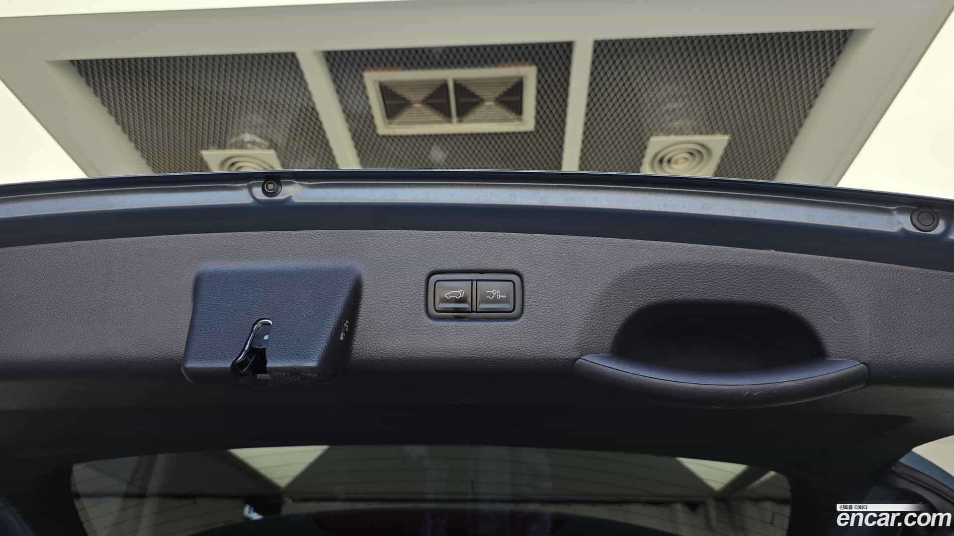 Canival Kia 2022.3-OPTION-041