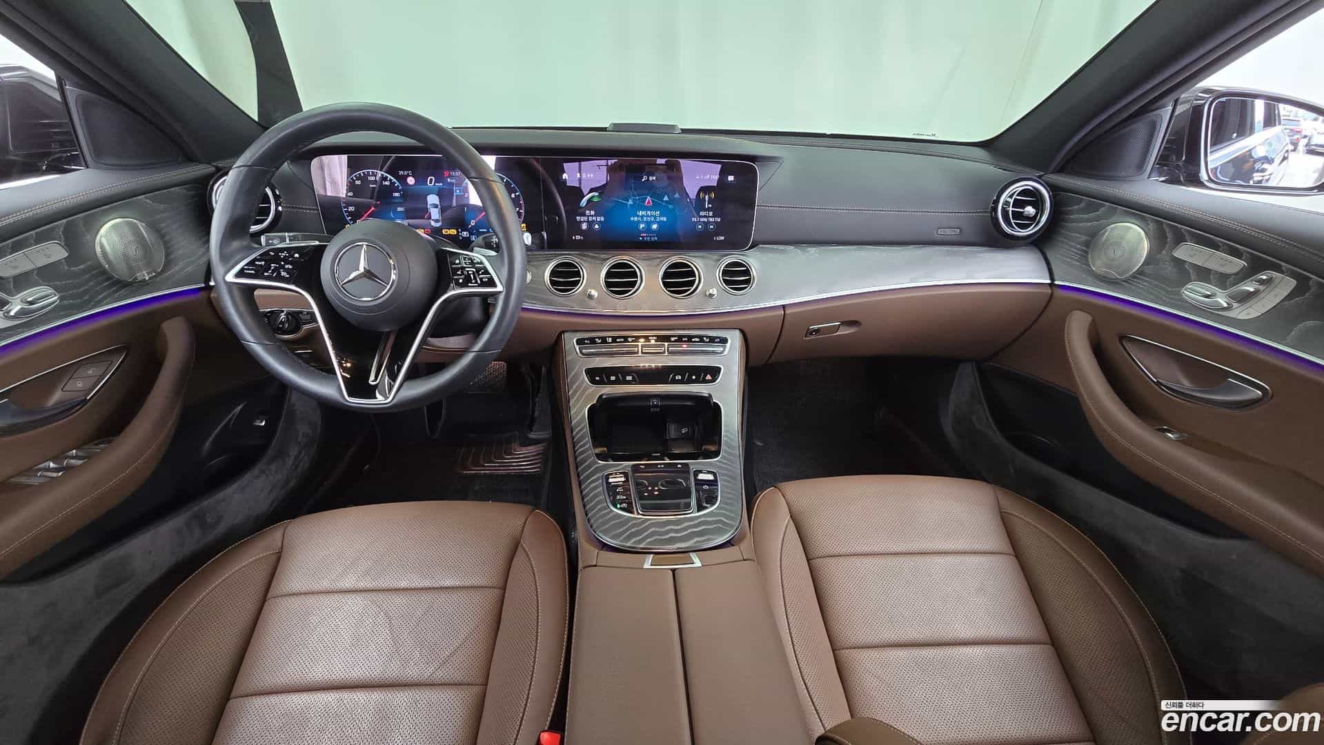 E-Class Mercedes-Benz 2022.4-INNER-007
