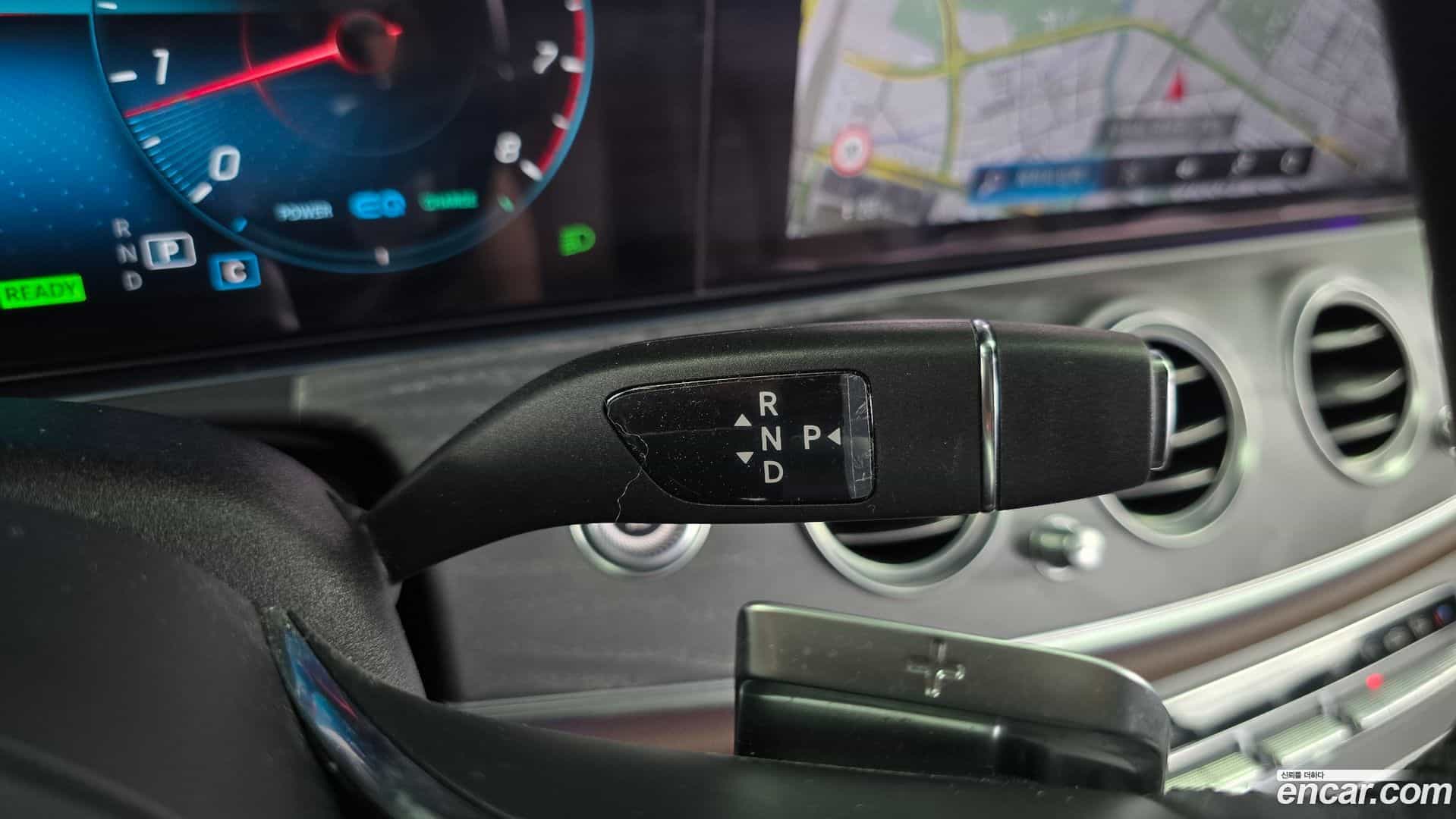 E-Class Mercedes-Benz 2022.4-INNER-009