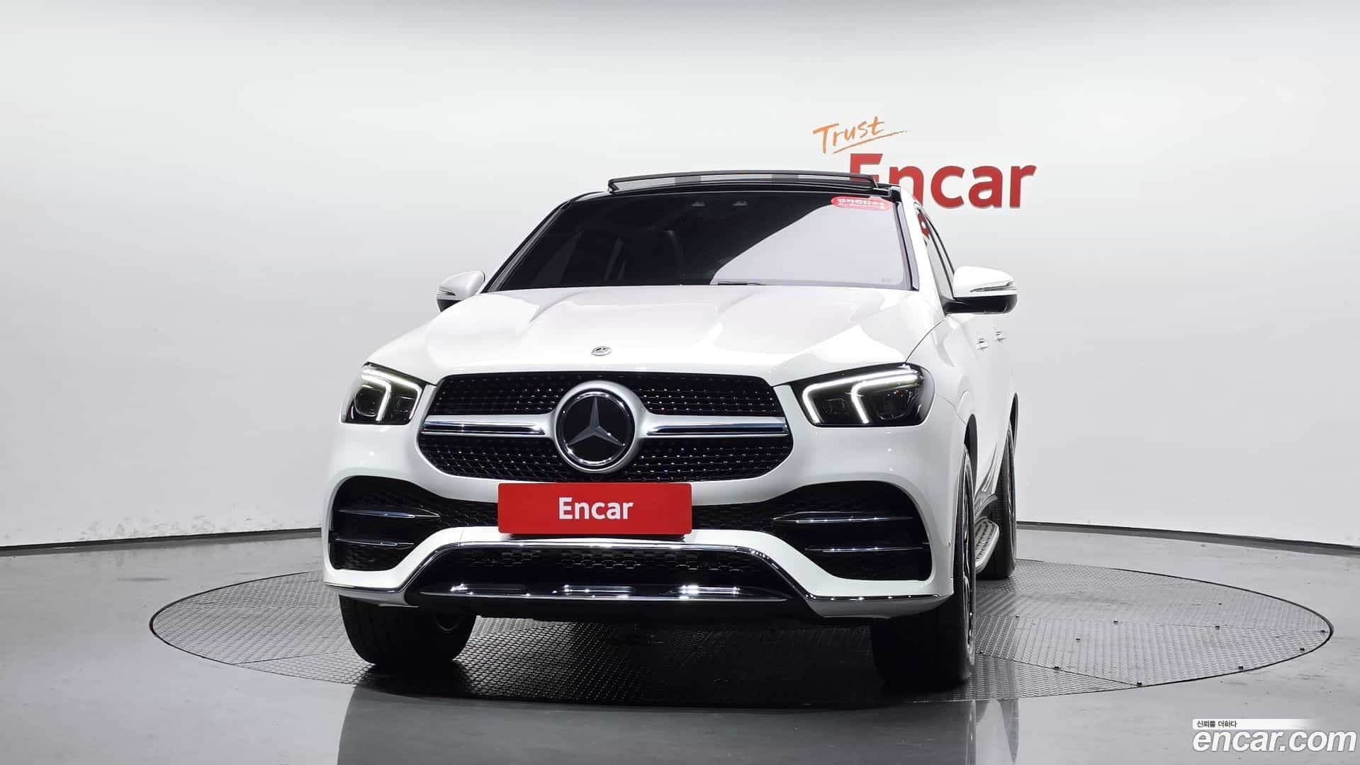 GLE-Class Mercedes-Benz 2021.4-OUTER-003