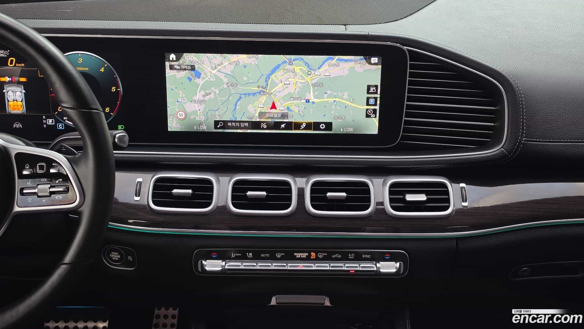 GLE-Class Mercedes-Benz 2021.4-OPTION-016