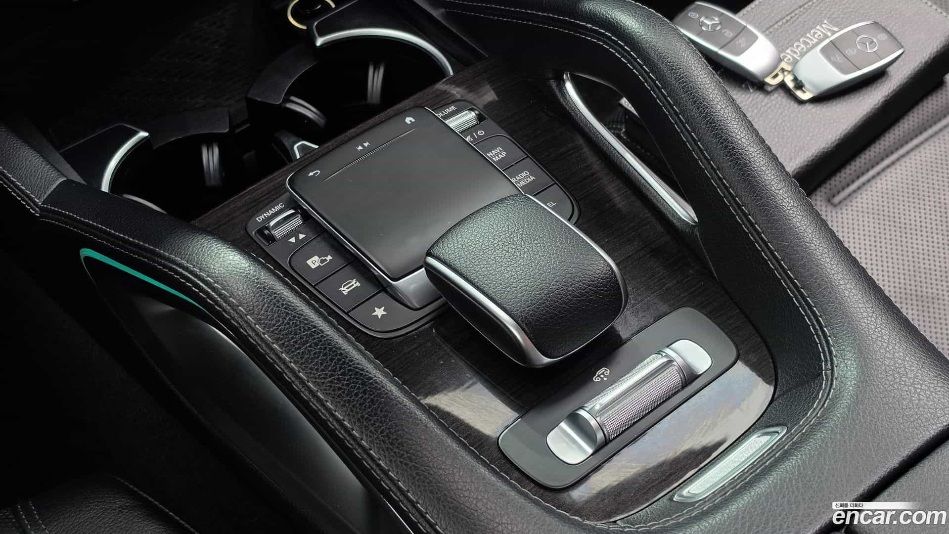 GLE-Class Mercedes-Benz 2021.4-OPTION-041