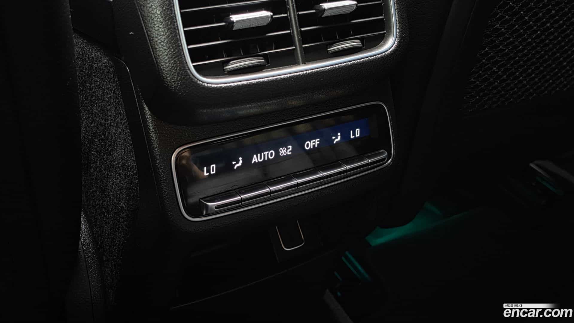 GLE-Class Mercedes-Benz 2021.4-OPTION-045