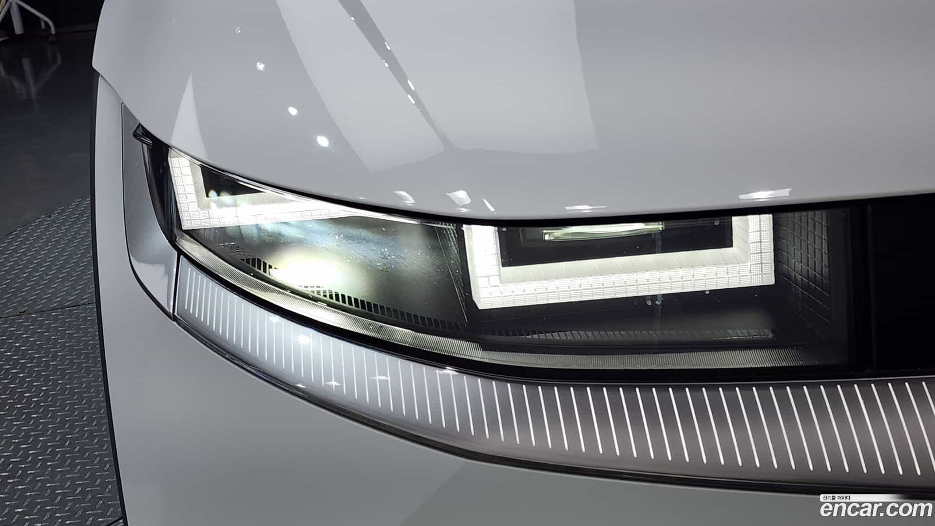 Ioniq5 Hyundai 2022.2-OUTER-032