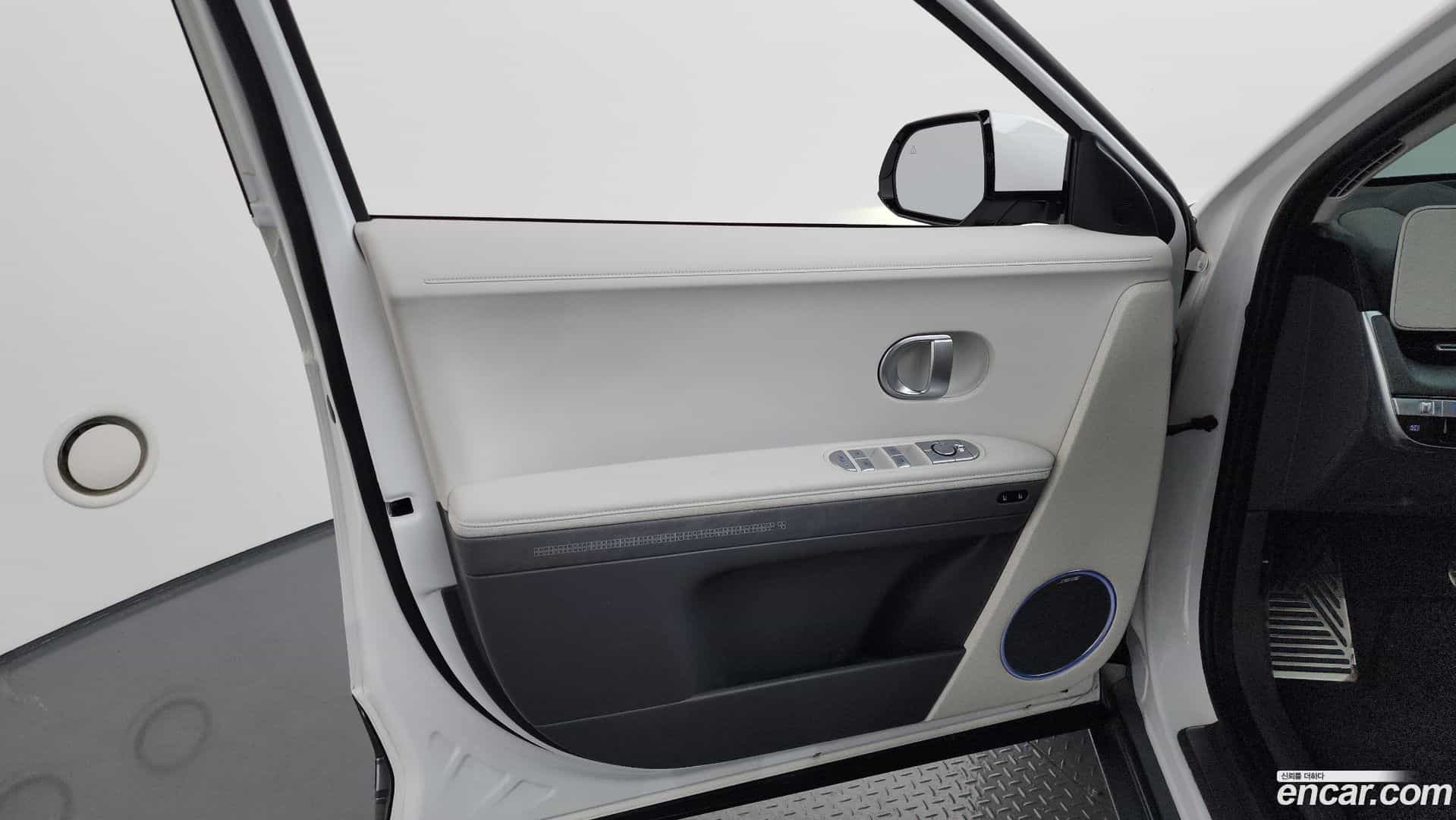 Ioniq5 Hyundai 2022.2-INNER-034