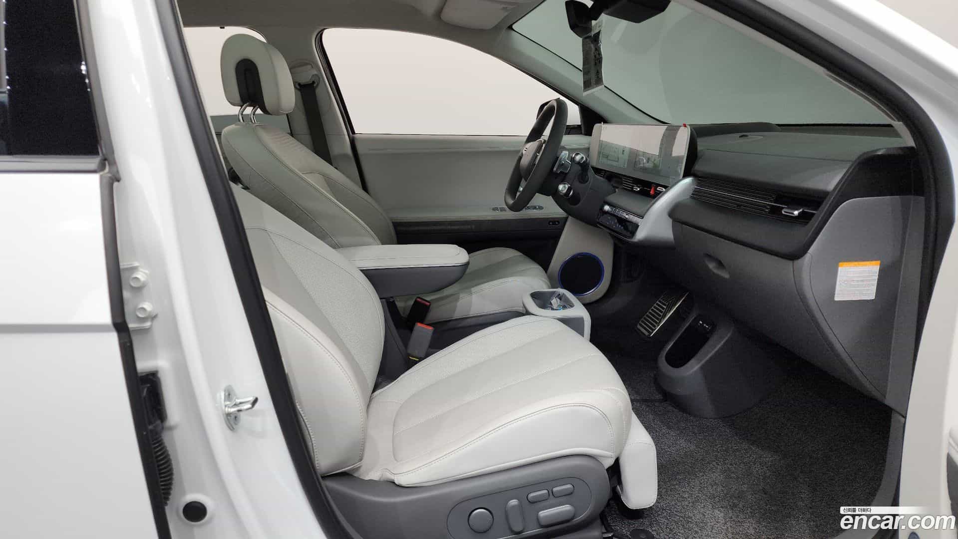 Ioniq5 Hyundai 2022.2-INNER-036