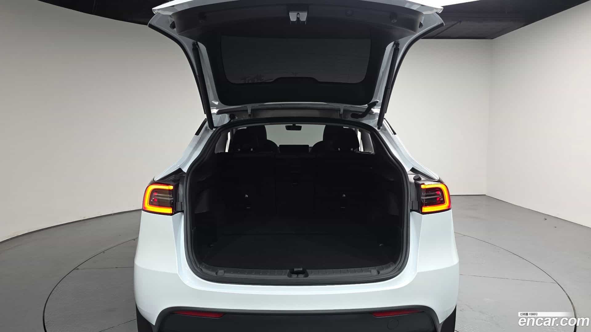 Model Y Tesla 2023.10-OPTION-023