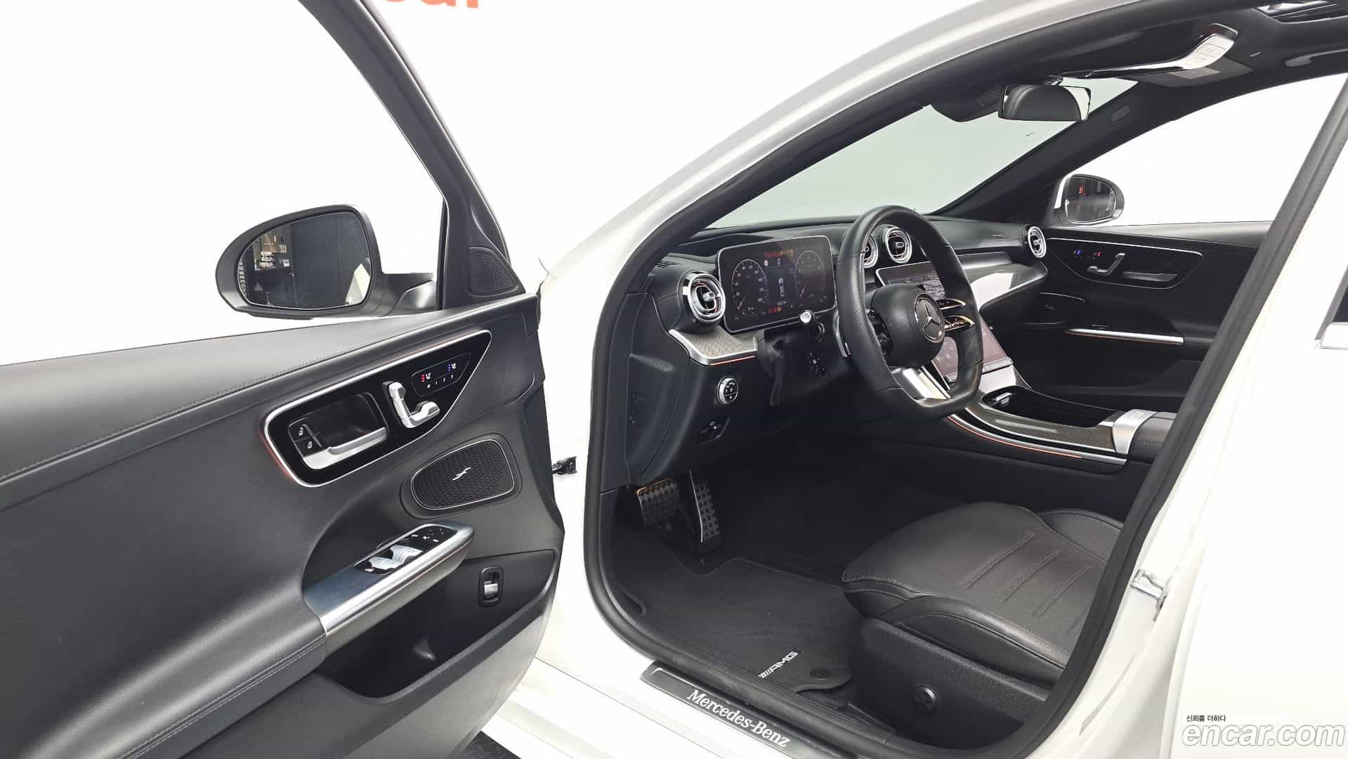 C-Class Mercedes-Benz 2022.4-INNER-010