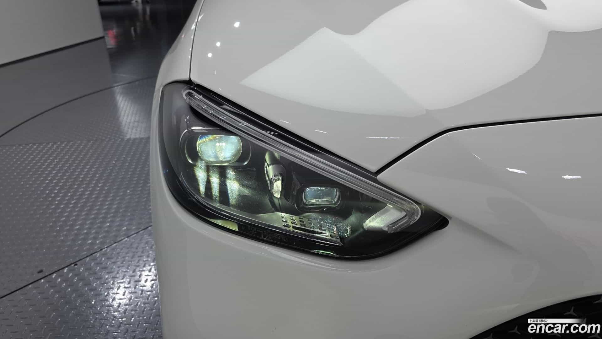 C-Class Mercedes-Benz 2022.4-OUTER-032
