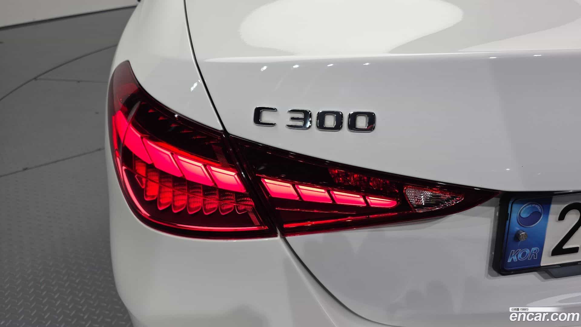C-Class Mercedes-Benz 2022.4-OUTER-033