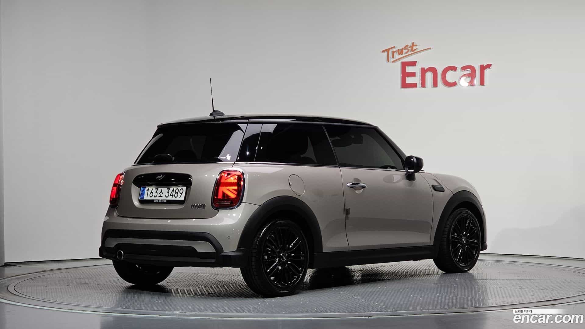 Cooper Mini 2023.9-OUTER-002