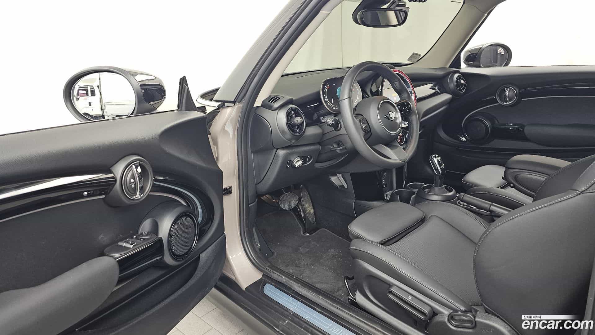 Cooper Mini 2023.9-INNER-010