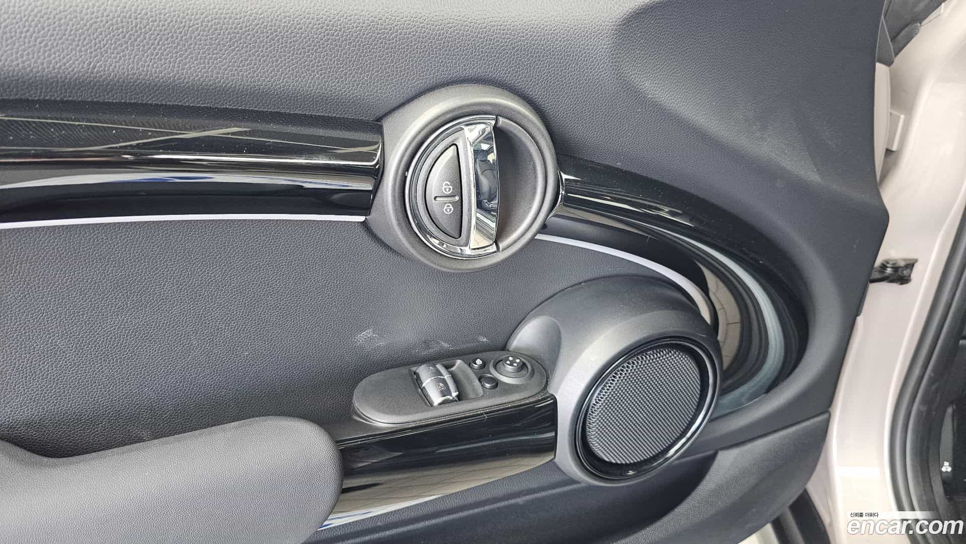 Cooper Mini 2023.9-OPTION-040