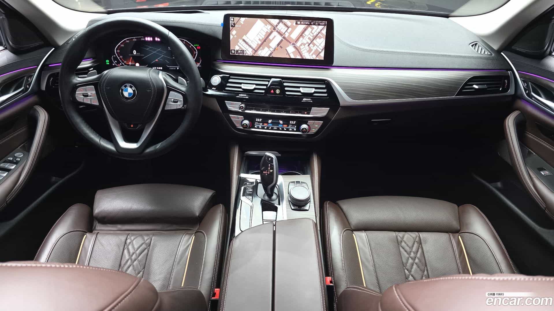 5-Series BMW 2022.0-INNER-007