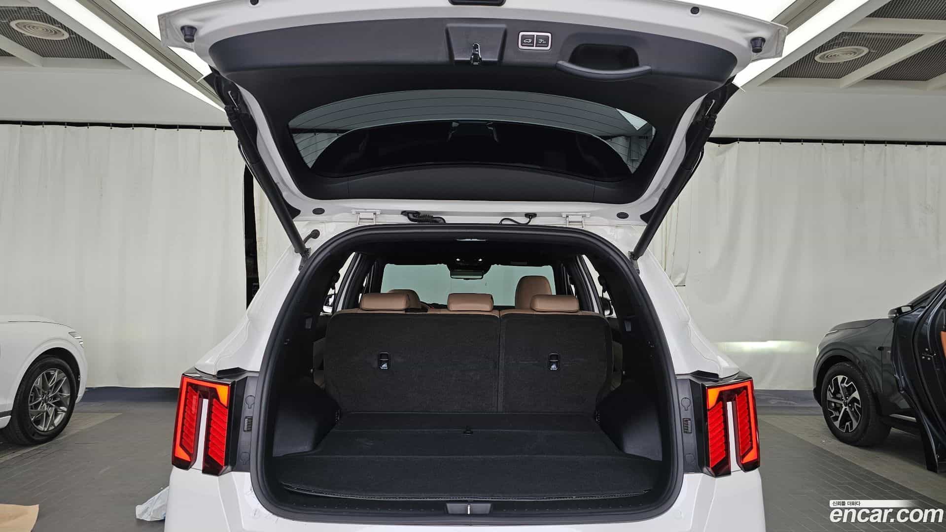 Sorento Kia 2024.0-OPTION-024