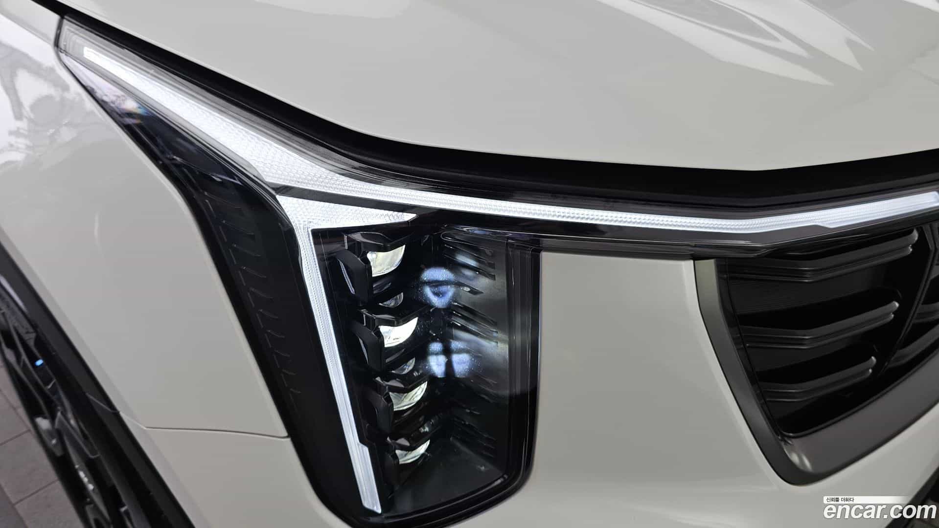 Sorento Kia 2024.0-OUTER-032