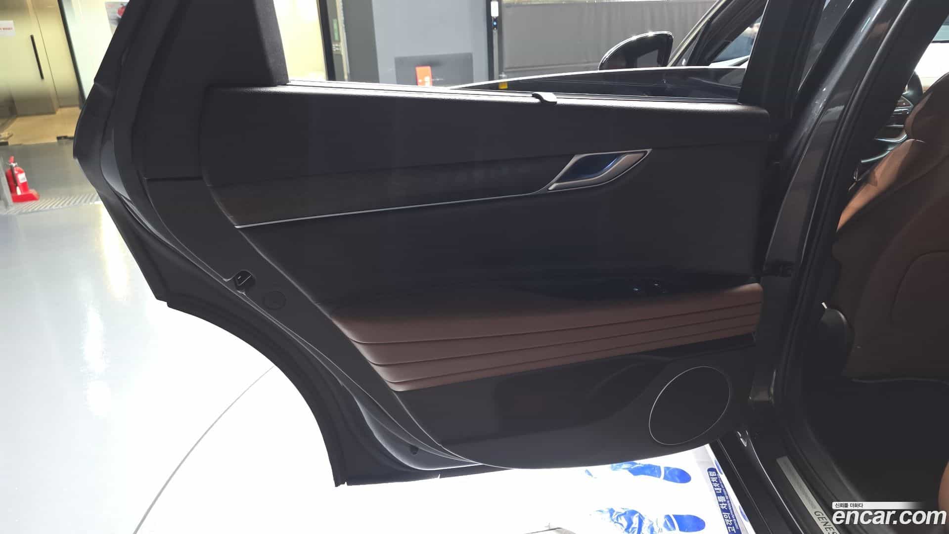 G80 Genesis 2020.7-INNER-035