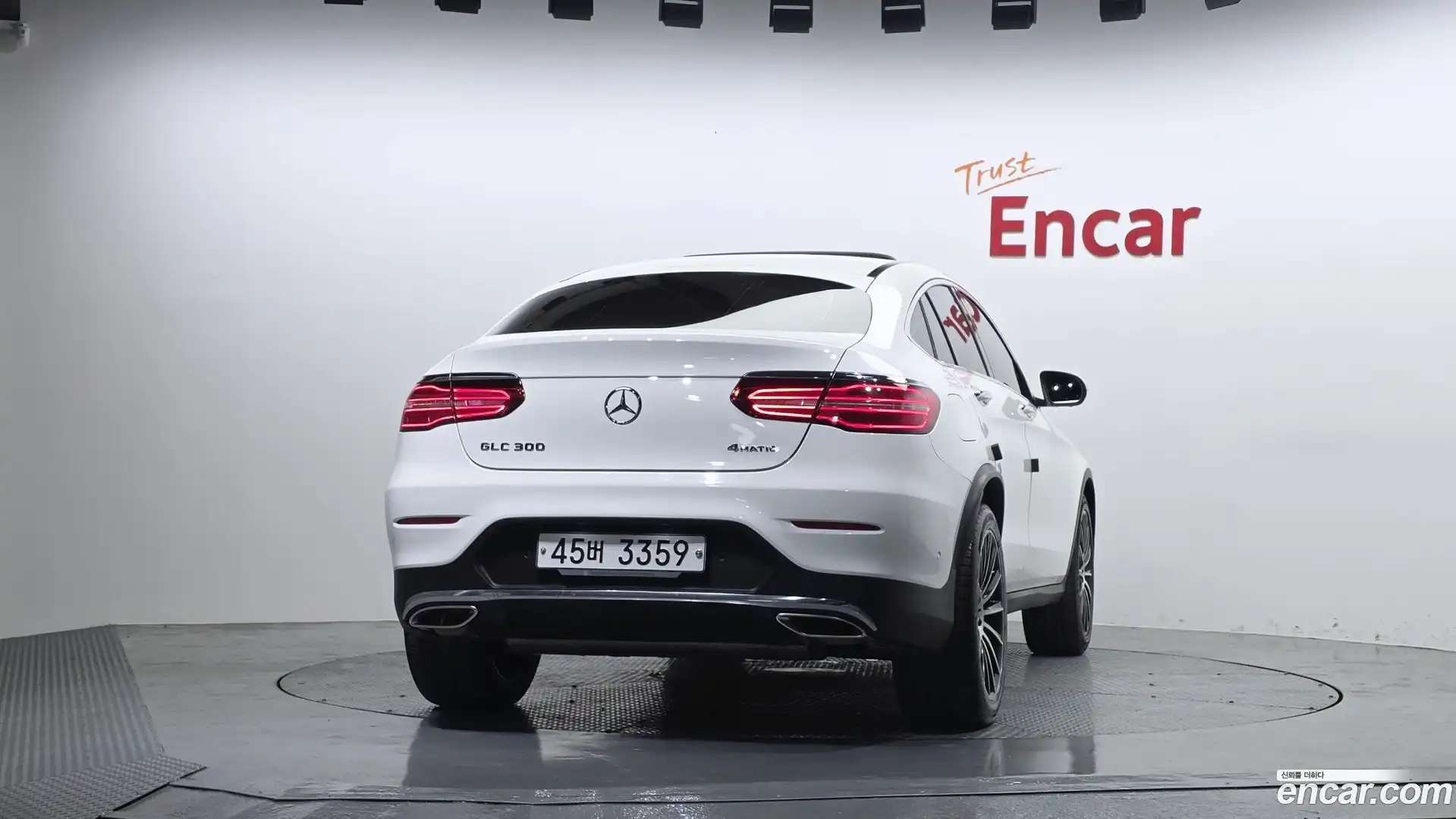 GLC-Class Mercedes-Benz 2019.5-OUTER-004