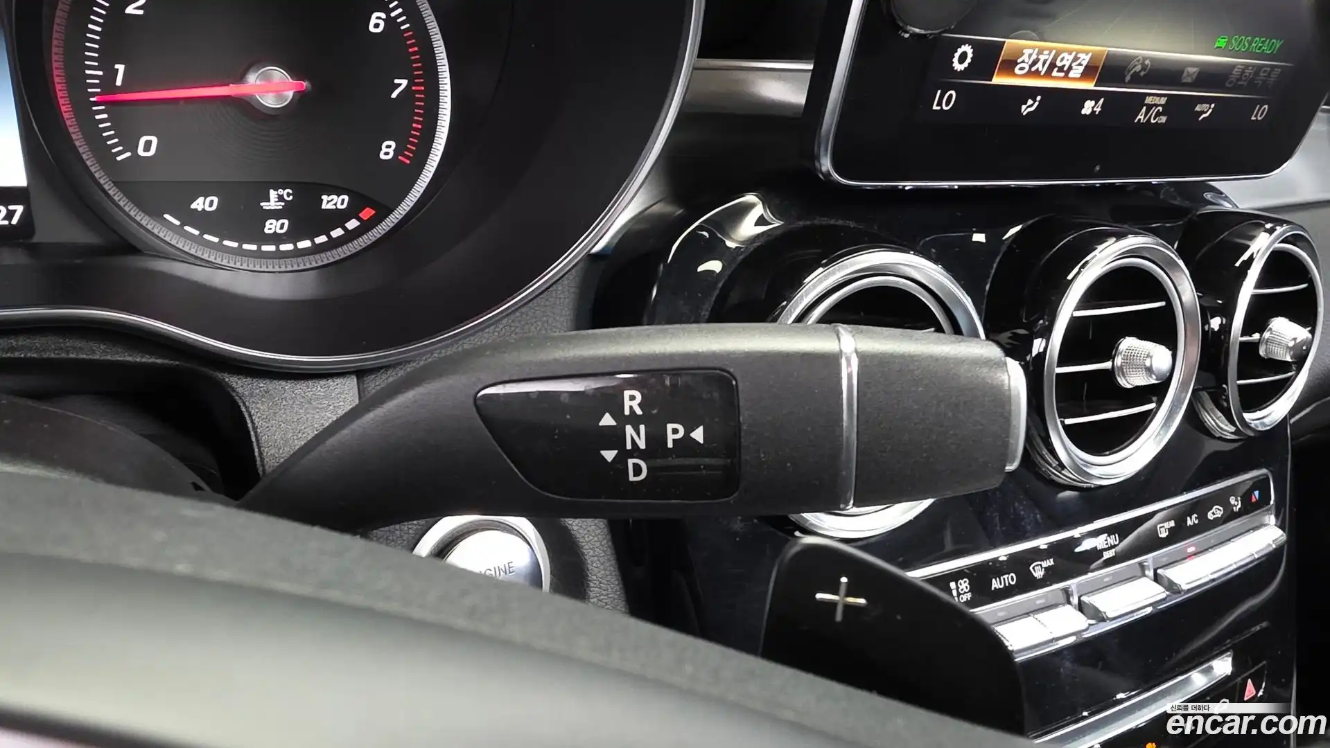GLC-Class Mercedes-Benz 2019.5-INNER-009