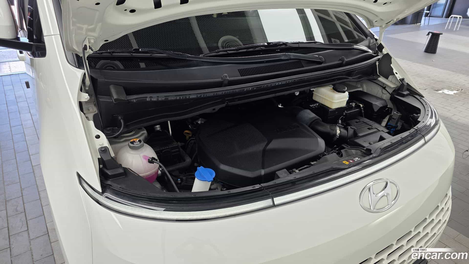 Staria Hyundai 2023.4-OUTER-006