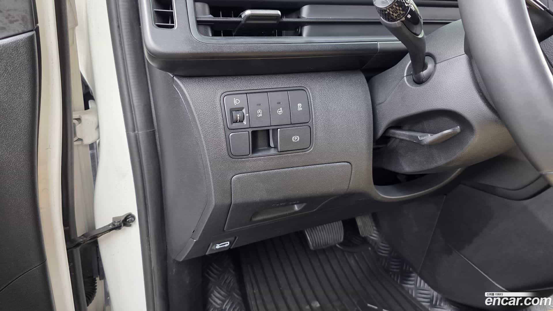 Staria Hyundai 2023.4-OPTION-021
