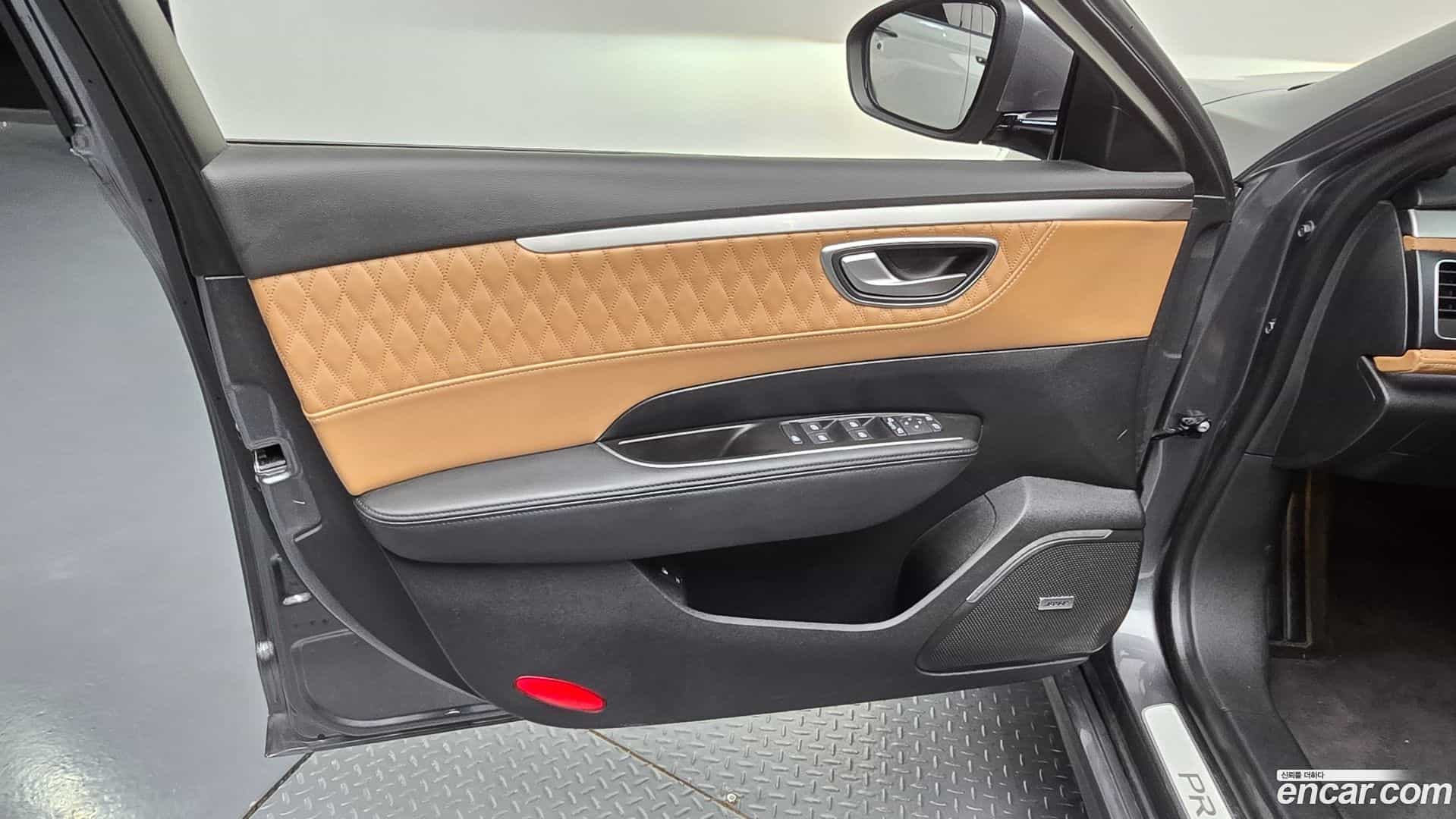 SM6 Renault Korea 2020.7-INNER-034