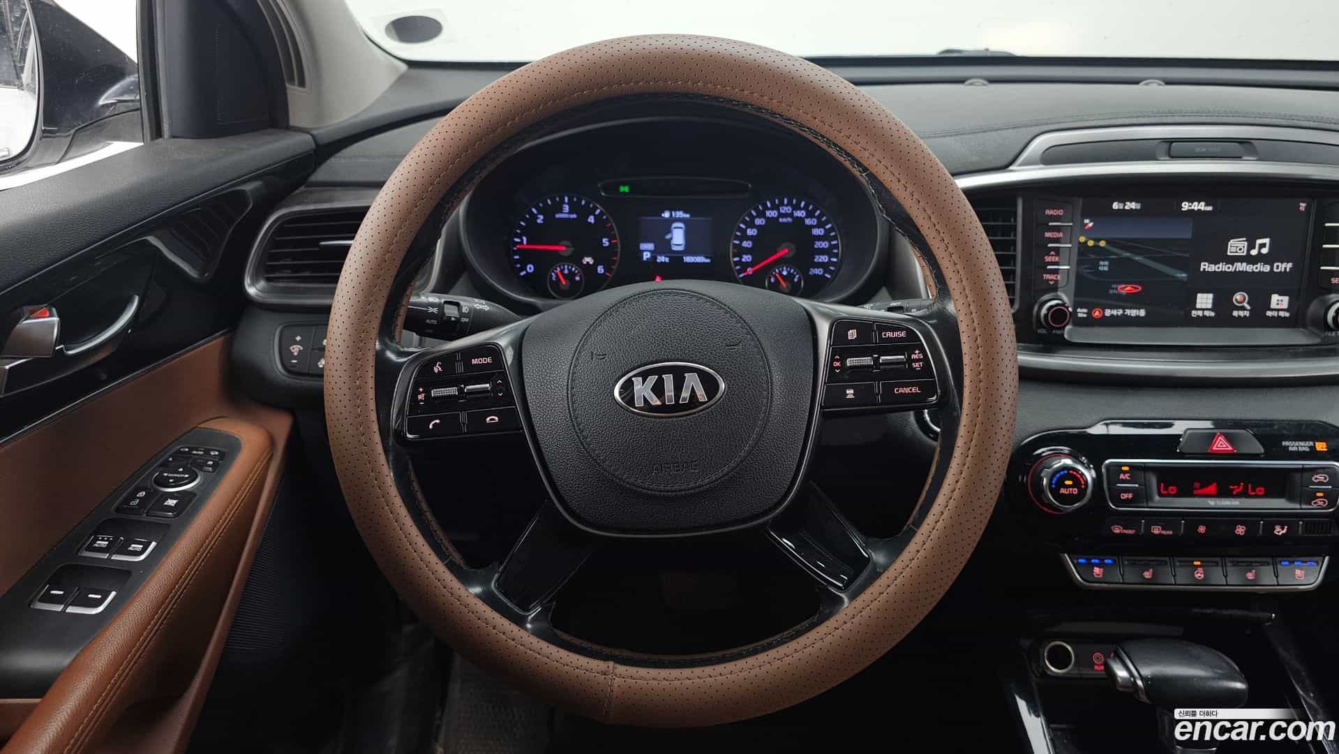 Sorento Kia 2017.9-OPTION-017