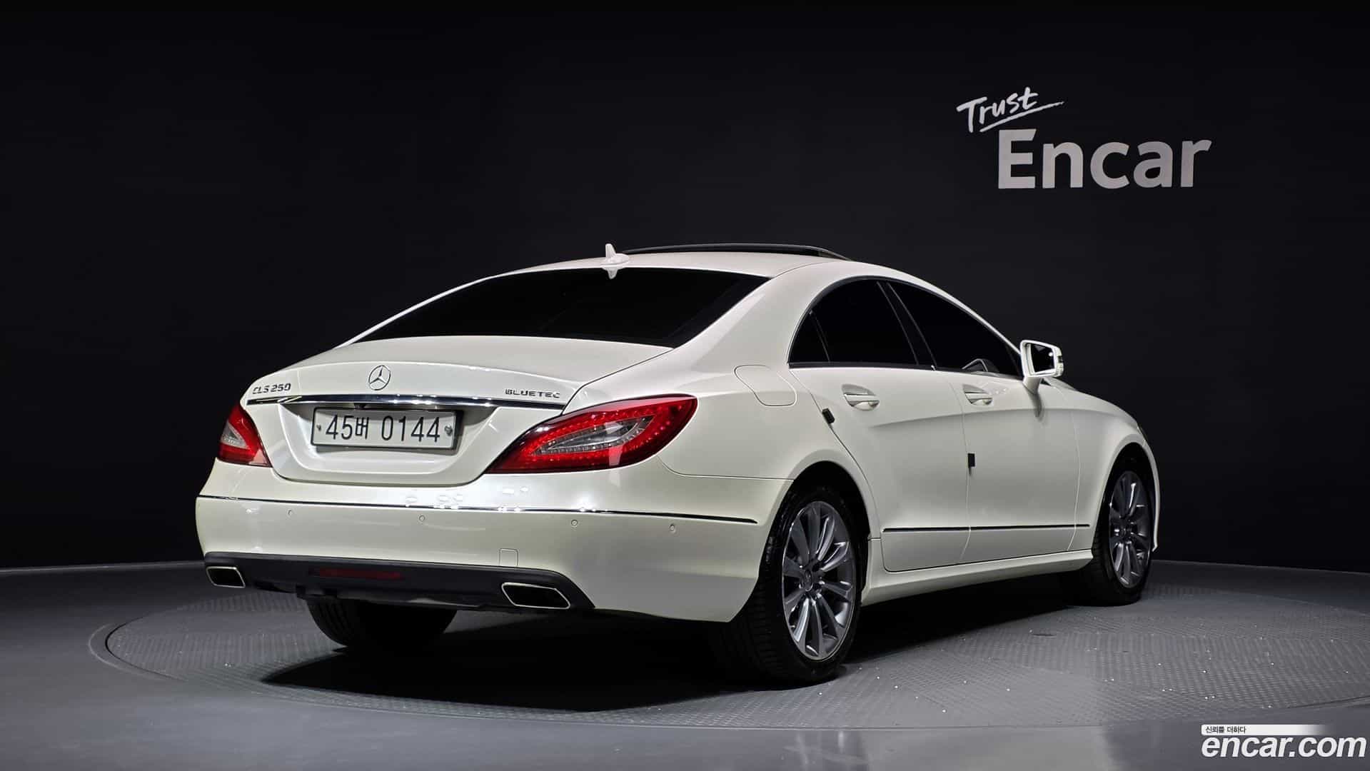 CLS-Class Mercedes-Benz 2015.3-OUTER-002
