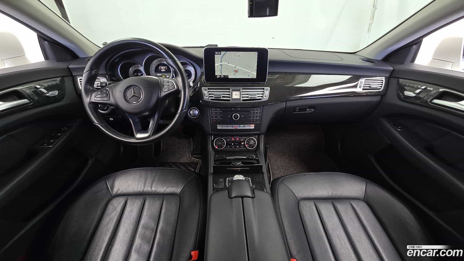 CLS-Class Mercedes-Benz 2015.3-INNER-007