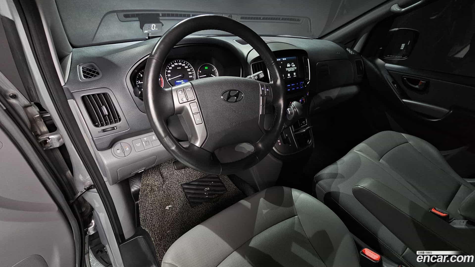 Starex Hyundai 2019.10-INNER-007
