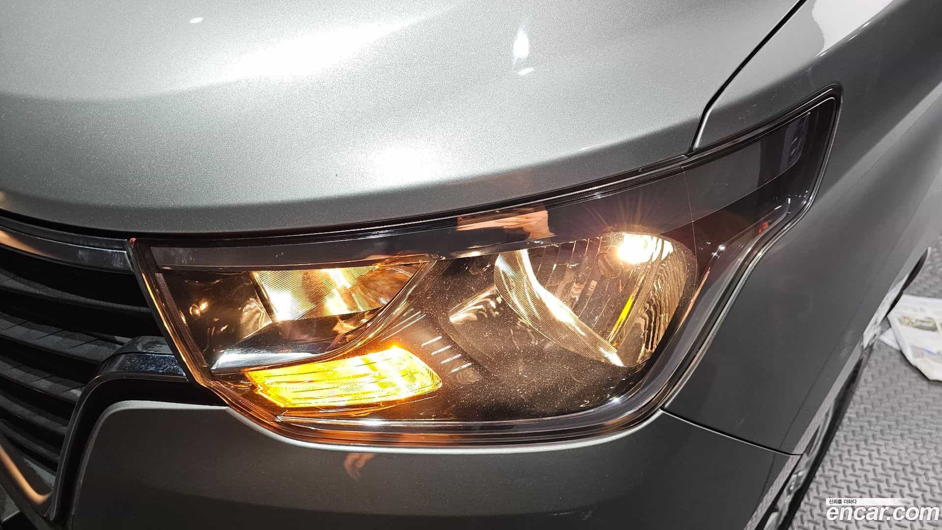 Starex Hyundai 2019.10-OUTER-032